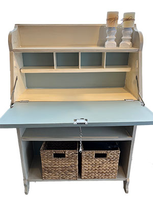 WRITING DESK (OPEN)